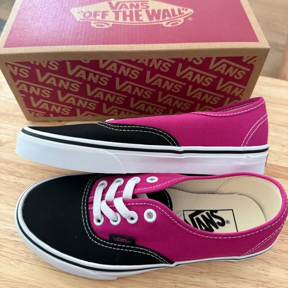 Vans Authentic Pop Raspberry Rose Black Canvas Low Top Sneakers Womens US 6 NEW - Picture 3 of 8